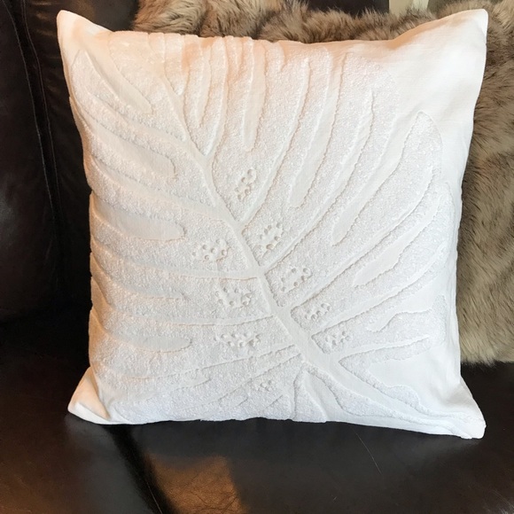 Pottery Barn Accents New Pottery Barn Isla Palm Embroidered Pillow